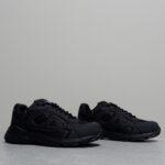 𝐂𝐇𝐑𝐈𝐒𝐓𝐈𝐀𝐍 𝐃𝐈𝐎𝐑 𝐁𝟯𝟬 迪奥火爆情侣休闲鞋【撞脸NB？现已是D奥B30】时代 顺应复古市场趋势的「Dad Shoes」风格鞋款！ 鞋舌上的Dior标志，也注明了这双鞋的型号为 B30！运用了质感细腻的皮革与网眼布面材 质拼接成鞋身，鞋身两侧贴有显眼的反光字母CD表明身份，鞋身多处线条勾勒细节，让鞋子整体看起来不那么单调。搭载奶油色EVA、橡胶混合大底，复古风十足 Size：女码35-39
男码39-44 - Image 4