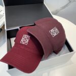 防尘袋
👒罗意威👒LOEWE新款原标设计棒球帽🧢质感超好，外部线条定位标准，做工精细，简约大气低价走量！ - Image 9