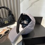 路易威登棒球帽LouisVuitton👒😍新款LV棒球帽，重工打造♥完美刺绣，高端大气，百搭款🤗男女通用！ - Image 4