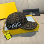 Comes with a box bag and Fendi's new original baseball cap, featuring a double F jacquard pattern. It is a hot selling item at the counter and has an excellent reputation for its retro double F jacquard pattern. The 1:1 mold is customized with the original jacquard sail fabric and top layer cowhide, making it lightweight and breathable! Excellent quality, basic head circumference of 56, adjustable patch, must buy item as shown in the picture! - Image 6
