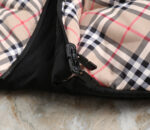 巴宝莉 秋冬季新品🌟时尚顶级马甲羽绒棉服填充进口羽绒朵，进口面料，加厚棉服里布最高标准，绝不跑绒，辅料五金全部原厂定做，10年专注服装生产，保证每件衣服的平整性，羽绒服界的劳斯莱斯！尺码：M～XXXL 下单报身高体重 - Image 12