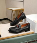 Gucci leather shoes, loafers - Image 4