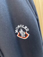 ❤️ Moncler/Mengkou 2025 autumn and winter new products with three complete labels, good casual pants, no need to introduce too much, look at details, counter size: M-XXXL 175/140, upper body L - Image 5