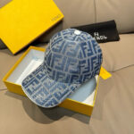 New shipment!Comes with box bag, Fendi's new original baseball cap, double F-jacquard, a perennial hot selling item at the counter, with excellent reputation. Customized 1:1 mold, original jacquard sail fabric+top layer cowhide, lightweight and breathable! Excellent quality, basic head circumference of 56, adjustable patch. - Image 3
