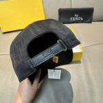 New shipmentComes with box bag, Fendi's new original baseball cap, double F-jacquard, a perennial hot selling item at the counter, with excellent reputation. Customized 1:1 mold, original jacquard sail fabric+top layer cowhide, lightweight and breathable! Excellent quality, basic head circumference of 56, adjustable patch. The picture must be sold! - Image 8