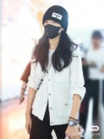 💰Chanel官网品质香奈儿秋冬网红时尚博主推荐款针织帽，藏着不动声色的高级感，每一处线条都透着利落大方，简约而不简单，大方且不失格调，处处细节都彰显着高端品味，时尚感在克制中愈发耐人寻味。