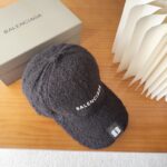 Balencia * a new Balenciaga baseball cap🧢 A simple, fashionable, super unbeatable and beautiful hat! - Image 8