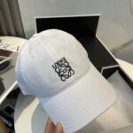 防尘袋
👒罗意威👒LOEWE新款原标设计棒球帽🧢质感超好，外部线条定位标准，做工精细，简约大气低价走量！ - Image 8