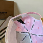 Burberry's new early spring baseball cap, simple yet fashionable, suitable for both men and women! High quality products, enjoy a sense of premium quality! - Image 7