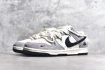 #NK SB Dunk Low 斯图西系列-绑带猪八米黑勾 周年高端定制 低帮休闲板鞋 SJ2068-293
#定制鞋盒 大厂纯原品质出货 超高清洁度 皮料切割干净无任何毛边 细节完美 
尺码：36 36.5 37.5 38 38.5 39 40 40.5 41 42 42.5 43 44 44.5 45 - Image 2
