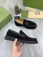 Gucci leather shoes, loafers - Image 6