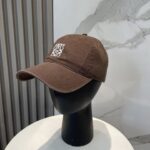 防尘袋
👒罗意威👒LOEWE新款原标设计棒球帽🧢质感超好，外部线条定位标准，做工精细，简约大气低价走量！ - Image 2
