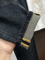 【Armani Jeans | Classic Denim, Embossed with Luxury DNA】 When streetwear meets haute couture, a pair of jeans can become a badge of status.
Deconstructing the language of denim with centuries-old craftsmanship, we infuse every inch of fabric with a modern attitude and luxurious details, making everyday wear a silent declaration of taste.
✨ A pair of jeans is an attitude, and even more so, a legacy.
It's not just a wardrobe essential, but also an interpretation of the brand's spirit—
"From suitcases to jeans, we have always defined the boundaries of luxury with the ultimate craftsmanship."
Sizes: 28-42 - Image 9