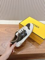 男码加10  Fendi芬迪板鞋首款大头运动鞋~~fendi match篮球运动鞋，最新元素注入加FF复古的设计，超经典百搭系列……
鞋面采用牛皮和牛猄拼接组合，侧面凸起的双F logo，内里采用毛巾布里，TPU发泡组合双色大底不一般的舒适！情侣款35-44 - Image 5