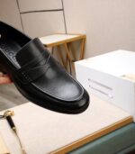 Gucci leather shoes, loafers - Image 7