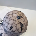 Gucci baseball cap ♥️ GUCCI 🧢 New products on the official website, baseball caps, with high quality from the original order, are on the rise 🔥🎩  The craftsmanship is very exquisite, high-end, and classy! Low profile luxury, easy to carry! Run volume! - Image 4