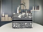 Dior bags - Image 4