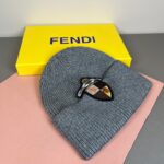 💰 FENDI's official website recommends a knitted hat that is popular among fashion bloggers for autumn and winter. It hides a subtle sense of luxury, with every line exuding a clean and elegant style. It is simple yet not simple, generous yet not out of style, and every detail showcases high-end taste. The sense of fashion becomes more and more enduring in restraint. - Image 3
