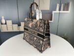 Dior bags - Image 2
