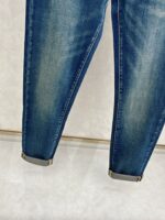 【Armani Jeans | Classic Denim, Embossed with Luxury DNA】 When streetwear meets haute couture, a pair of jeans can become a badge of status.
Deconstructing the language of denim with centuries-old craftsmanship, we infuse every inch of fabric with a modern attitude and luxurious details, making everyday wear a silent declaration of taste.
✨ A pair of jeans is an attitude, and even more so, a legacy.
It's not just a wardrobe essential, but also an interpretation of the brand's spirit—
"From suitcases to jeans, we have always defined the boundaries of luxury with the ultimate craftsmanship."
Sizes: 28-42 - Image 7