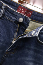 【Gucci Jeans | Classic Denim, Engraved with Luxury DNA】 When street style meets haute couture, a pair of jeans can become a badge of status.
Deconstructing the language of denim with centuries-old craftsmanship, we infuse every inch of fabric with a modern attitude and luxurious details, making everyday wear a silent declaration of taste.
✨ A pair of jeans is an attitude, and even more so, a legacy.
It's not just a wardrobe essential, but also an interpretation of the brand's spirit—
"From suitcases to jeans, we have always defined the boundaries of luxury with the ultimate craftsmanship."
Sizes: 28-42 - Image 9
