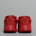 𝐂𝐇𝐑𝐈𝐒𝐓𝐈𝐀𝐍 𝐃𝐈𝐎𝐑 𝐁𝟯𝟬 迪奥火爆情侣休闲鞋【撞脸NB？现已是D奥B30】时代 顺应复古市场趋势的「Dad Shoes」风格鞋款！ 鞋舌上的Dior标志，也注明了这双鞋的型号为 B30！运用了质感细腻的皮革与网眼布面材 质拼接成鞋身，鞋身两侧贴有显眼的反光字母CD表明身份，鞋身多处线条勾勒细节，让鞋子整体看起来不那么单调。搭载奶油色EVA、橡胶混合大底，复古风十足 Size：女码35-39
男码39-44 - Image 5