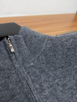 The latest fashion trend effect of the 2025 autumn and winter new knitted wool sweater long sleeved sweater, with fashionable new charm, elements and modern street style fusion, is a "heavenly official's work" with full beauty value Customer supplied knitted wool fabric! Flat series design! The touch is smooth and delicate, and the breathable and comfortable feeling is impeccable The minimalist and fashionable design comes from the latest techniques of trendy fashion, showcasing avant-garde and unique personality A must-have item for fashionistas to express the meticulous fashion atmosphere of the new season 👫 Same gender design. Size: M-3XL - Image 8