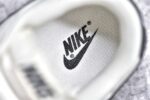 ▪️细节鉴定
NK SB Dunk Low 米白黑勾 低帮休闲板鞋 - Image 6