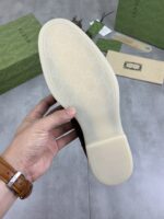 Gucci leather shoes, loafers - Image 9