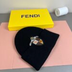 💰 FENDI's official website recommends a knitted hat that is popular among fashion bloggers for autumn and winter. It hides a subtle sense of luxury, with every line exuding a clean and elegant style. It is simple yet not simple, generous yet not out of style, and every detail showcases high-end taste. The sense of fashion becomes more and more enduring in restraint. - Image 5
