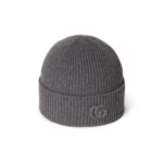 Comes with dust bagGucci official website knitted hat 😘  Cashmere material 🙆🏻 New products on the official website 😱 Simple and elegant 👍  The tight knitting method is very thick, soft and comfortable 🙈 Warm and stylish ❤️ can't bear to put it down 👍 Dear, hurry up and get it 👍😘 Same gender design! - Image 2