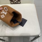 LV路易威登新款毛线帽，专柜款，正品开模 - Image 9