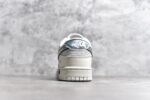 #NK SB Dunk Low Supreme x 斯图西三方联名-米黄银勾 周年高端定制 低帮休闲板鞋 KK1333-005
#定制鞋盒 大厂纯原品质出货 超高清洁度 皮料切割干净无任何毛边 细节完美 
尺码：36 36.5 37.5 38 38.5 39 40 40.5 41 42 42.5 43 44 44.5 45 - Image 5