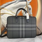Burberry bags - Image 4