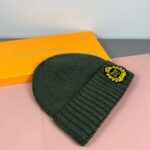 配防尘袋
路易威登LOUIS VUITTON🎩官方热卖爆款，羊毛针织毛线帽，时尚好品质高端大气，超柔软！超火爆💖质感很赞，出街超好搭配！时尚潮流！秋冬必备单品，快快入手哦！ - Image 8