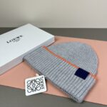 罗意威loewe官网经典款针织帽！小红书热卖爆款！穿搭神气！男女同款，加厚更保暖，时尚流行🌸质感一流，秋冬保暖最佳名品，赶紧订购哦，跑量款 - Image 8