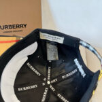 Burberry's new early spring baseball cap, simple yet fashionable, suitable for both men and women! High quality products, enjoy a sense of premium quality! - Image 7