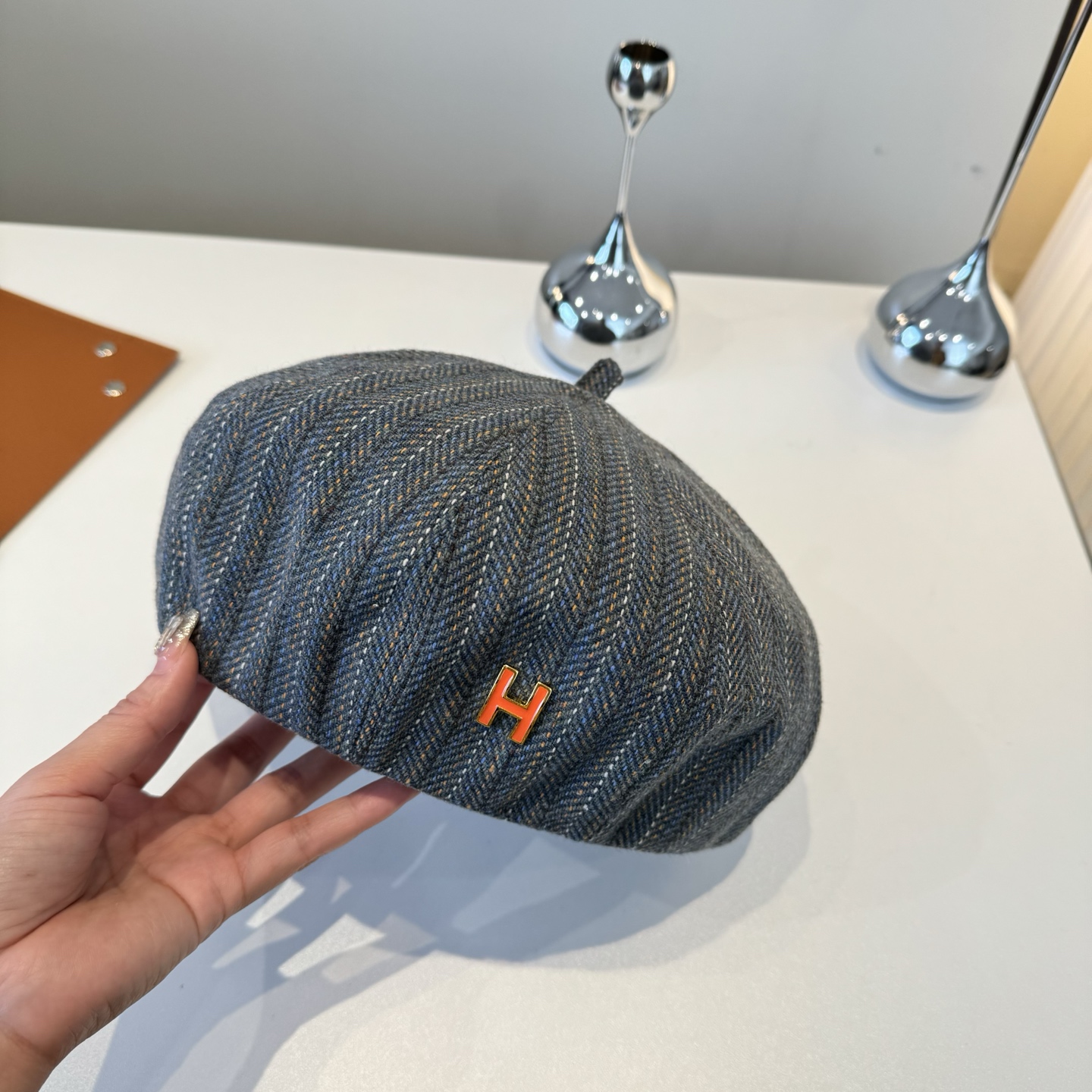 💰

爱马仕新款贝雷帽，春夏款，头围57cm