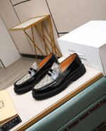 Gucci leather shoes, loafers - Image 4