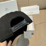 Comes with a box bag, Balenciaga classic original baseball cap, 1:1 custom mold, brand new 3D embroidery, exquisite and flawless! Original canvas fabric+top layer cowhide, meticulous workmanship, original factory quality, exclusive physical photography. - Image 7