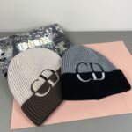 配防尘袋
DIOR 迪奥原单帽子官网新品爱心][爱心]羊毛羊绒双层帽子😱😘保暖又时尚，简单大方，更显时尚高端大气！ - Image 8
