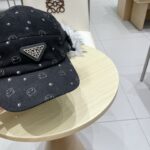 💰rada普拉达小众保暖雷锋帽防寒护耳毛绒鸭舌帽男女秋冬显脸小百搭棒球帽 - Image 4