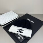 💰认准品质哦，精巯羊毛系列Chanel官网品质香奈儿秋冬网红时尚博主推荐款毛线帽，小红书爆款，手感超柔软舒适的针织线帽，弹性极佳！ - Image 3