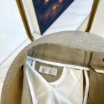 Dior and SS's new autumn and winter men's business thick casual pants are platinum level perfect appearance, directly entering the counter. They are a rare item in the industry in recent years, made of micro elastic fabric. The quality, craftsmanship, fabric, and accessories subvert imagination, and the details are exquisite. Customized original elastic cotton fabric! Creating a rebellious and tough personality color, the unique logo adds a lot of points, clever and exquisite, and the cutting and design continue the modern simplicity and efficiency of Italian style, bringing the tone of fashion aesthetics to the extreme. 29-38 None 35, 37 (please indicate waist circumference when placing an order) - Image 8