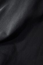 H463 VA 🔥 Valentino -2025 explosive new model, the highest version of fashionable pullover hoodie, a classic that must be released every year. Highly favored and respected by major celebrities, we carefully select high-end European cotton blended fabrics, produce them with heavy craftsmanship, and design the original hardware accessories logo. They are soft, smooth, and have a dense texture! Fashionable and stylish upper body! One of the impeccable must-have styles for autumn! M-3XL - Image 6