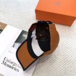 💰新款出货 HERMÈS (爱马仕)最新款原单棒球帽，拼色H，正品开模订制，原版透气帆布面料+原厂精钢调节扣，做工细致，时尚帅气质量超赞！ - Image 4