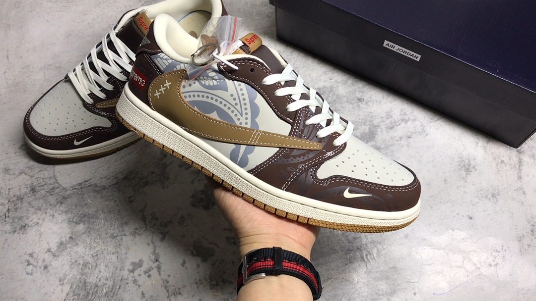 ▪公司级别
Travis Scott x Fragment Design x Air Jordan 1 Low OG SP AJ1 Supreme联名 棕色涂鸦 低帮文化休闲板鞋