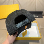 New shipmentComes with box bag, Fendi's new original baseball cap, double F-jacquard, a perennial hot selling item at the counter, with excellent reputation. Customized 1:1 mold, original jacquard sail fabric+top layer cowhide, lightweight and breathable! Excellent quality, basic head circumference of 56, adjustable patch. The picture must be sold! - Image 8