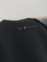 Kiton 2025FW men's autumn and winter wool base hoodie base outer sweater knit sweater casual daily wear item! The upper body decoration and customized fabrics perfectly integrate fashion aesthetics with the concept of new urban business and leisure. Different styles are available for you to choose from: classic styles unlock versatile styles that are simple yet not simple, with details showcasing quality. I want both warmth and grace. Breaking conventions and revealing oneself. The trend is fleeting, the style remains light and comfortable, and the movement is effortless. The aura is fully open, and the must-have battle robe in the workplace leads the trend. Wearing it, you are not afraid to challenge your youthful vitality. The cost-effective choice fully interprets the Italian style of competence and outdoor functional style, creating a unique and harmonious style. The overall outline tends towards a simple style, and the personalized and elegant detail processing enriches the overall visual experience. Excellent high attendance rate for wardrobe business and leisure! Encountered but not sought after! 48-56 (Please report height and weight when placing an order) - Image 8