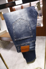 【Gucci Jeans | Classic Denim, Engraved with Luxury DNA】 When street style meets haute couture, a pair of jeans can become a badge of status.
Deconstructing the language of denim with centuries-old craftsmanship, we infuse every inch of fabric with a modern attitude and luxurious details, making everyday wear a silent declaration of taste.
✨ A pair of jeans is an attitude, and even more so, a legacy.
It's not just a wardrobe essential, but also an interpretation of the brand's spirit—
"From suitcases to jeans, we have always defined the boundaries of luxury with the ultimate craftsmanship."
Sizes: 28-42 - Image 4